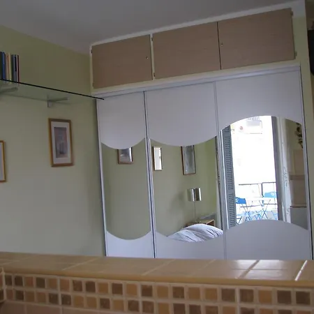 In Rue Halevy * Nice