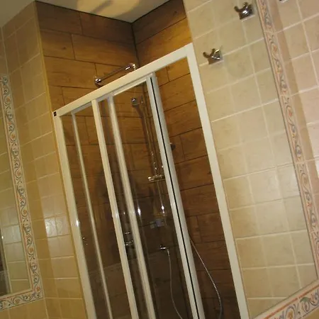 In Rue Halevy Apartamento