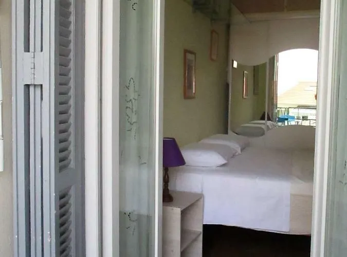 Appartement In Rue Halevy *