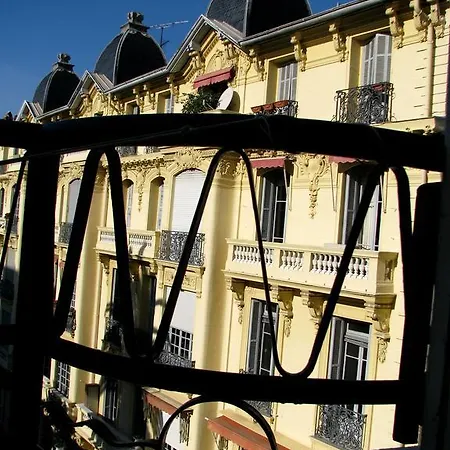 Апартаменты In Rue Halevy *