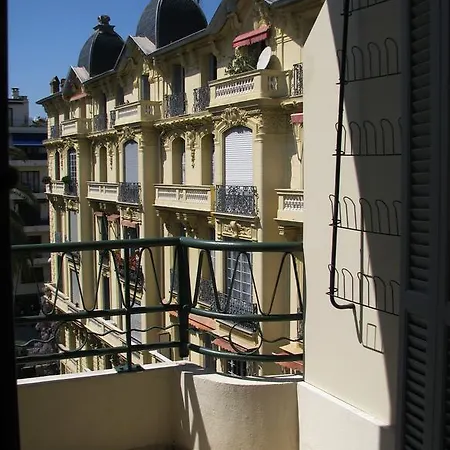 Апартаменты In Rue Halevy